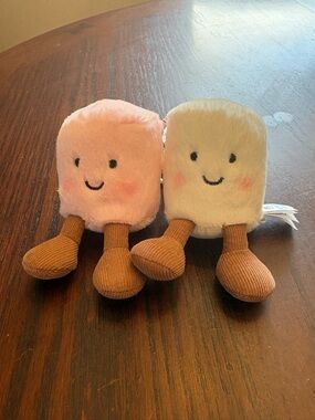 Jellycat Amuseable Pair of Marshmallows Bag Charm